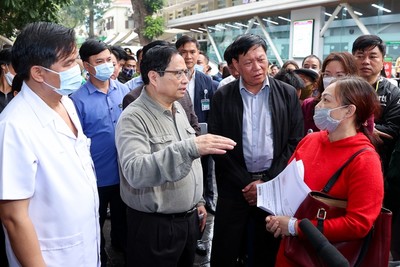 Thủ tướng Phạm Minh Chính kiểm tra nhiều bệnh viện tuyến cuối