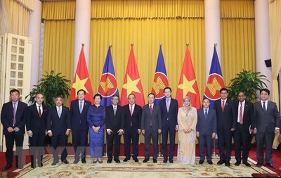 Chủ tịch nước Võ Văn Thưởng tiếp các Đại sứ ASEAN