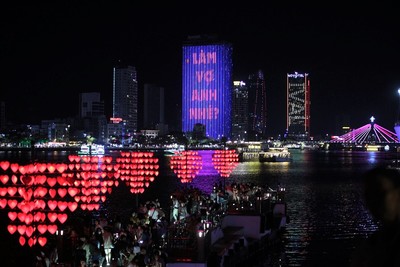 Đà Nẵng: Đầu tư, xây dựng sông Hàn thành dòng sông ánh sáng về đêm