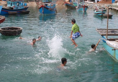 Sở GD-ĐT Khánh Hòa tăng cường phòng, chống tai nạn thương tích, đuối nước ở học sinh