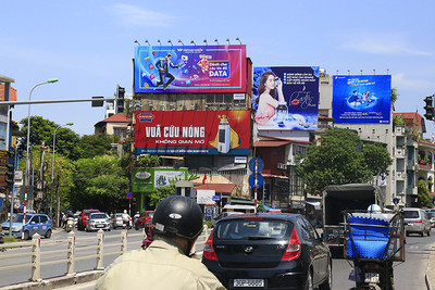 Đề nghị tháo gỡ khó khăn cho hoạt động quảng cáo của các doanh nghiệp trên địa bàn Hà Nội
