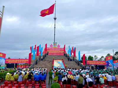 Quảng Trị tổ chức lễ Thượng cờ Thống nhất non sông