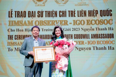 Chùm ảnh Lễ trao Đại sứ thiện chí trẻ Liên Hợp Quốc cho Hoa hậu Môi trường Thế giới Nguyễn Thanh Hà