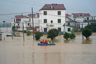 Gần nửa triệu người bị ảnh hưởng do lũ lụt tại Trung Quốc