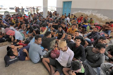Tunisia triệt phá đường dây buôn người và đưa người di cư trái phép