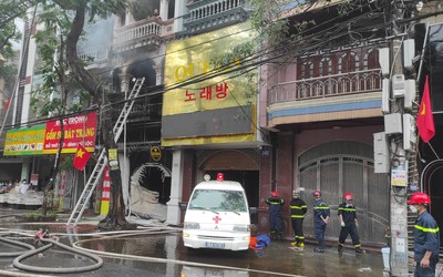 Phó Thủ tướng chia buồn với gia đình người bị nạn trong vụ cháy ở Hải Phòng