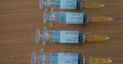 Đình chỉ 2 cán bộ tiêm vaccine 6 trong 1 hết hạn tại Thanh Hoá