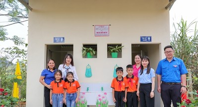 Lễ khánh thành 10 “nhà vệ sinh cho em” tại tỉnh Tuyên Quang