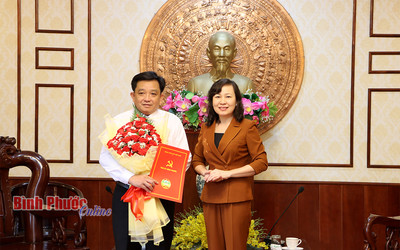 Ông Trần Hữu Thuận giữ chức Phó Trưởng ban Tổ chức Tỉnh ủy Bình Phước