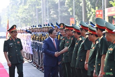 Thủ tướng Phạm Minh Chính dự Lễ trao Giải thưởng Tuổi trẻ sáng tạo trong quân đội