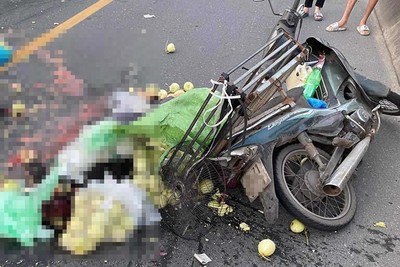 Hà Nội: Người phụ nữ tử vong sau va chạm với xe tải