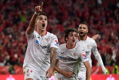 Kết quả bán kết Cúp C2 châu Âu: Sevilla, AS Roma vào chung kết