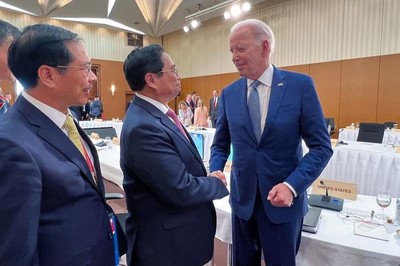 Thủ tướng Phạm Minh Chính gặp Tổng thống Mỹ Joe Biden tại Hội nghị G7 mở rộng