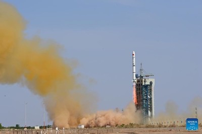 Trung Quốc phóng vệ tinh giám sát địa từ trường và môi trường không gian