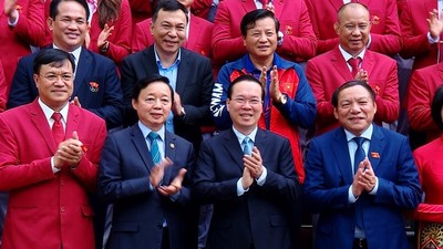 Chủ tịch nước biểu dương các gương mặt tiêu biểu của thể thao Việt Nam tại SEA Games 32