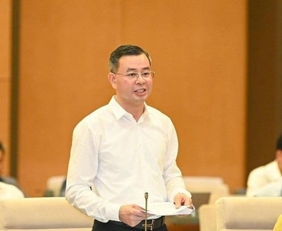 Tổng Kiểm toán nhà nước Ngô Văn Tuấn báo cáo Quốc hội về kết quả kiểm toán năm 2022