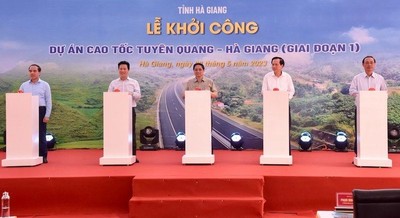 Thủ tướng Phạm Minh Chính dự Lễ khởi công xây dựng Dự án cao tốc Tuyên Quang-Hà Giang