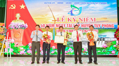 Lễ kỷ niệm 40 năm tái lập huyện Tuy Phong - Bình Thuận