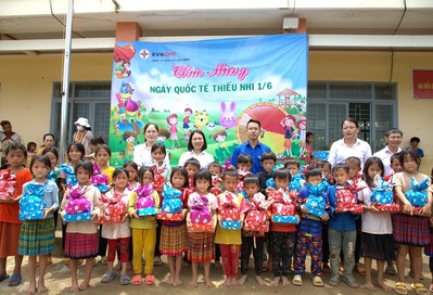 PC Đắk Nông: Mang niềm vui đến với trẻ em vùng sâu, vùng xa