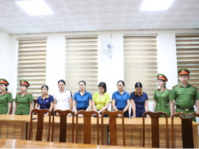 Hà Tĩnh: Khởi tố bắt 7 nữ cán bộ lập hồ sơ khống tham ô 10 tỷ đồng