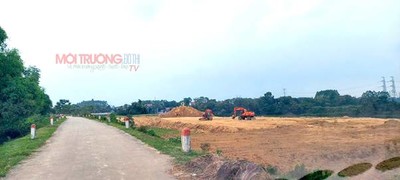 Ngang nhiên khai thác đất hành lang đê điều, hủy hoại môi trường tại xã Bắc Sơn, Sóc Sơn