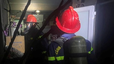 Hà Nội: Cháy nhà lúc rạng sáng, kịp thời giải cứu 5 người