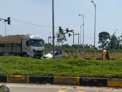 Phú Thọ: Xe tải va chạm với ô tô con làm 4 người thương vong