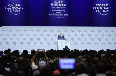 Bế mạc Hội nghị Thiên Tân WEF, nêu tầm quan trọng của sự đoàn kết và hợp tác