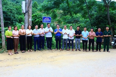 Lào Cai: "Thắp sáng đường quê" tạo cảnh quan, môi trường sáng, xanh, sạch, đẹp