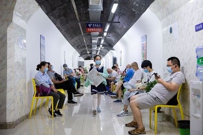 Trung Quốc: Mở hầm trú ẩn tránh nóng cho người dân tại nhiều thành phố