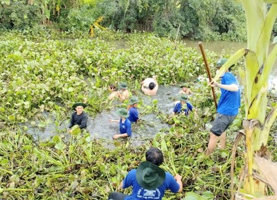 Trà Vinh: Ra quân bảo vệ môi trường, vớt rác khơi thông 50 km sông rạch