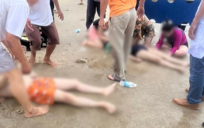 Bình Thuận kịp thời cứu sống 7 du khách suýt chết đuối khi tắm biển