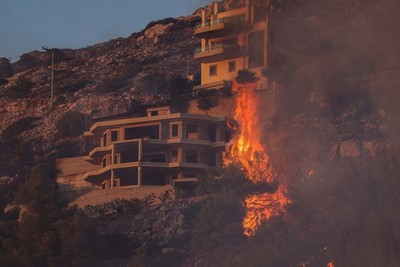 81 đám cháy rừng càn quét Hy Lạp trong đợt nắng nóng kỷ lục
