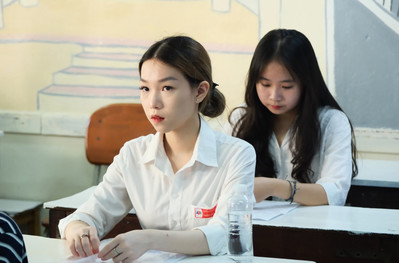 Đà Nẵng chi hơn 400 tỉ đồng miễn 100% học phí cho học sinh