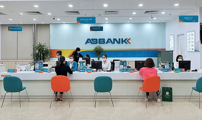 Lợi nhuận của ABBank “bốc hơi” 94% do trích lập dự phòng?