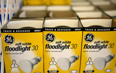 Chính thức cấm bán bóng đèn sợi đốt tại Mỹ kể từ ngày 1/8
