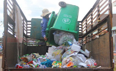 Bù Gia Mập- Bình Phước: Làm tốt mô hình phân loại rác thải tại nhà
