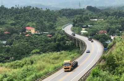 Đề xuất mở rộng cao tốc Yên Bái – Lào Cai lên 4 làn xe