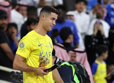 Ronaldo lập cú đúp giúp Al-Nassr vô địch Ả Rập Champions Cup