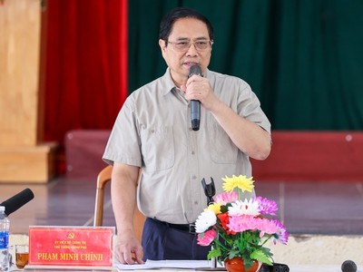 Thủ tướng Phạm Minh Chính thăm, làm việc tại Kon Tum