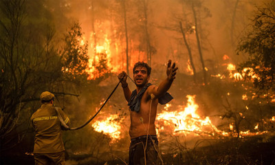 Hy Lạp đóng cửa khẩu với Thổ Nhĩ Kỳ do tình trạng cháy rừng ngày một lan rộng