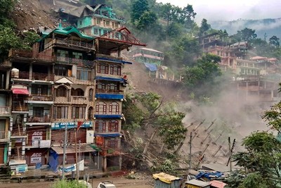 Ấn Độ: Nhiều toà nhà bị phá huỷ sau trận lở đất kinh hoàng