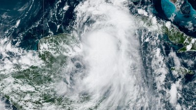 Cuba: Cảnh báo lốc xoáy do bão nhiệt đới Idalia