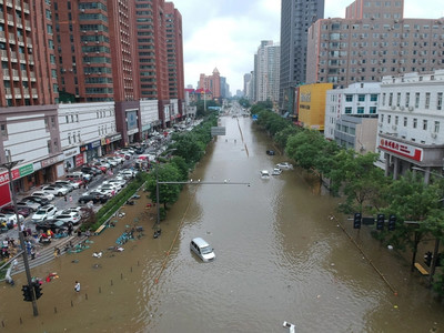 Trung Quốc có nguy cơ hứng chịu hai cơn bão cùng một lúc