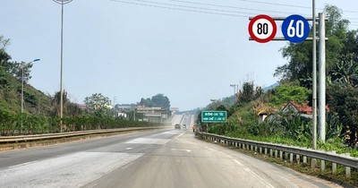 Phân luồng giao thông trên cao tốc Nội Bài - Lào Cai để sửa chữa đột xuất