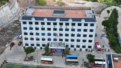 Quảng Ninh: Cận cảnh công trình trường học không phép gây bất an cho hàng nghìn học sinh, giáo viên