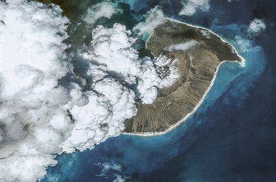 Núi lửa Tonga phun trào tạo ra dòng chảy dưới biển có tốc độ nhanh