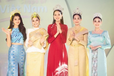 4 Hoa hậu quốc tế tới Việt Nam du lịch cùng Bảo Ngọc