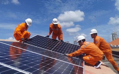 ADB hỗ trợ 13,8 triệu USD phát triển điện mặt trời áp mái tại Việt Nam