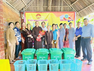 Mô hình "Tổ chức tôn giáo tham gia bảo vệ môi trường" tại Chùa Vạn Quang